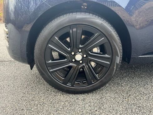 Certified 2023 Land Rover Range Rover SE image 2