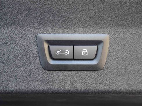 Used 2025 BMW X4 M40i image 38