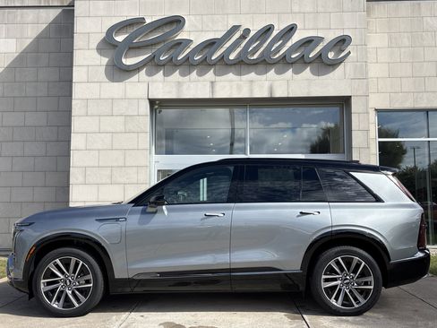 New 2026 Cadillac Vistiq Sport image 10
