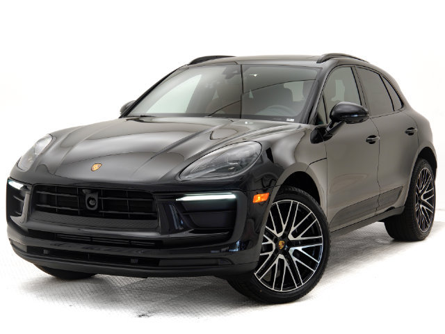 Certified 2026 Porsche Macan AWD/4WD image 1