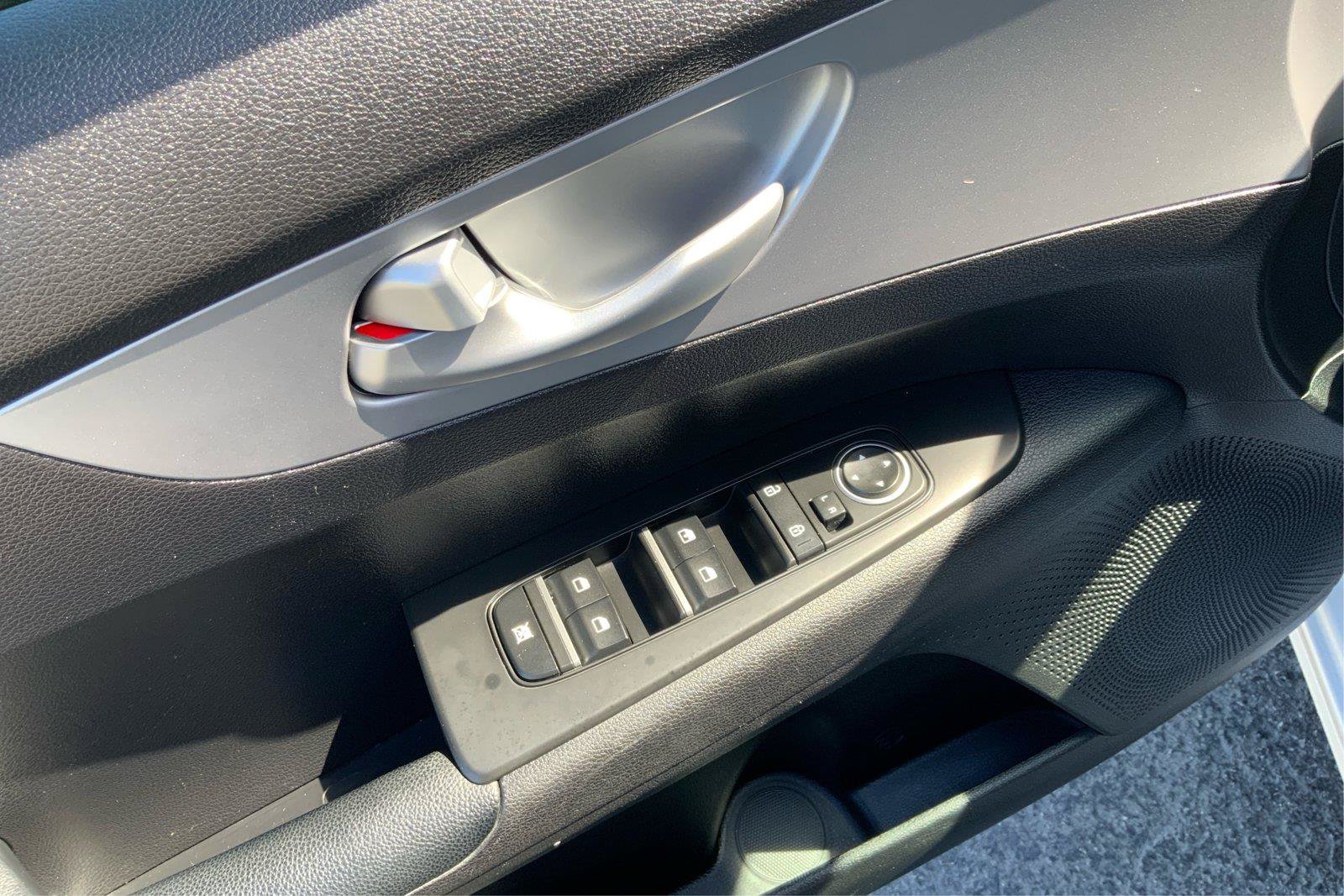 Used 2023 Kia Forte LXS w/ LXS Technology Package FWD image 20