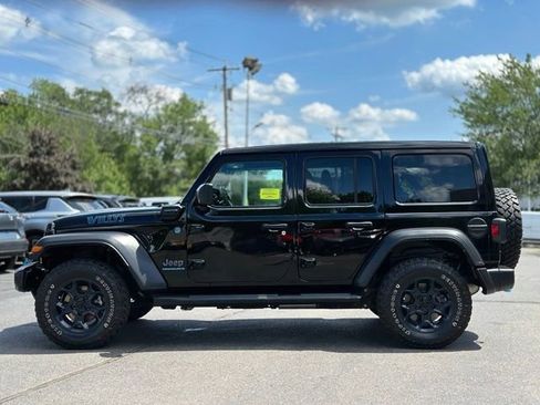 Used 2023 Jeep Wrangler Unlimited w/ Sun & Screen Package AWD/4WD image 2
