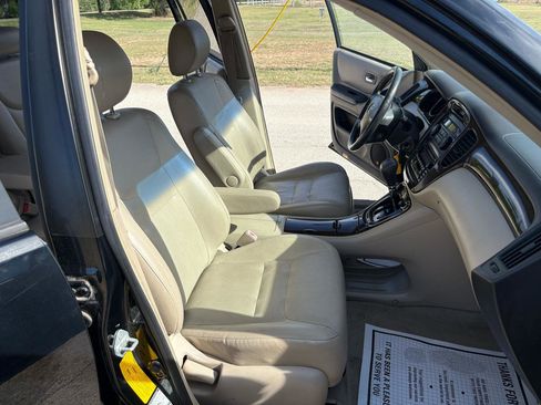 Used 2003 Toyota Highlander 4WD V6 image 26