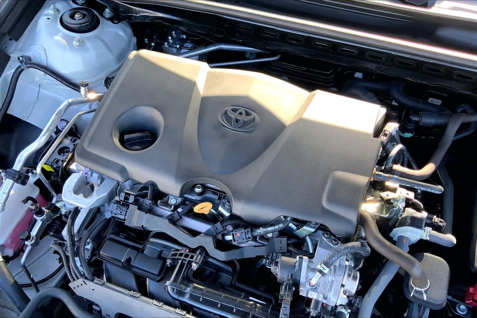 Used 2023 Toyota Camry SE w/ Convenience Package FWD image 32