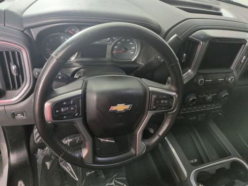 Used 2020 Chevrolet Silverado 1500 LTZ image 18