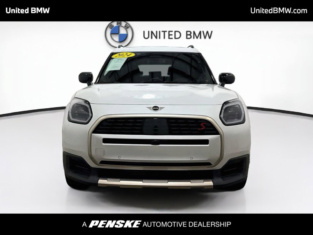 Used 2025 MINI Cooper Countryman S w/ Comfort Package Max AWD/4WD image 2