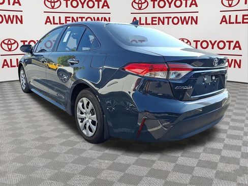 Used 2025 Toyota Corolla LE FWD image 4