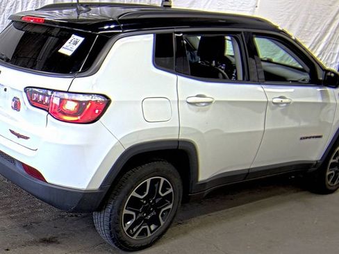 Used 2019 Jeep Compass Trailhawk AWD/4WD image 4