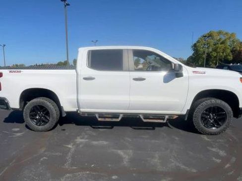 Used 2021 Chevrolet Silverado 1500 Custom Trail Boss AWD/4WD image 9