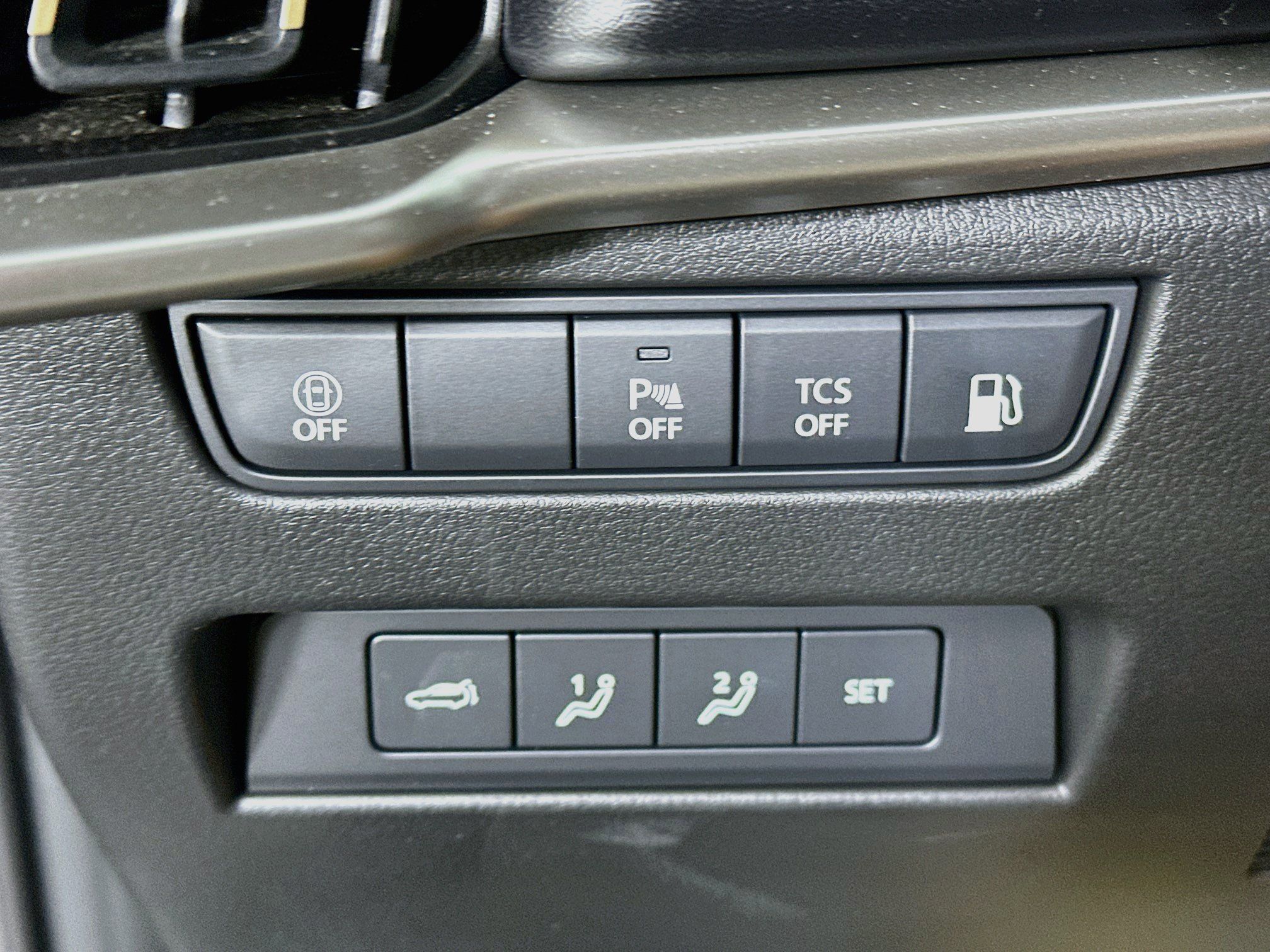Used 2024 MAZDA CX-90 Plug-In Hybrid w/ Premium Plus AWD/4WD image 17