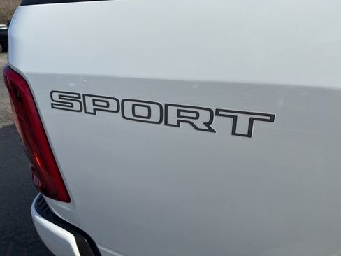 New 2026 RAM 2500 Laramie AWD/4WD image 15