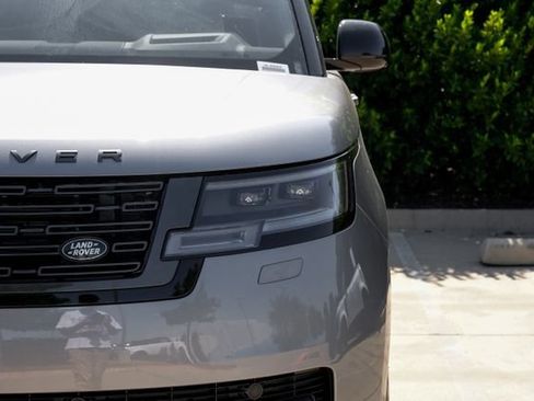 New 2026 Land Rover Range Rover Long Wheelbase SE AWD/4WD image 59