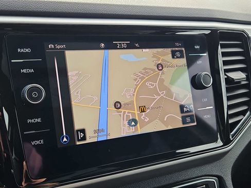 Used 2023 Volkswagen Atlas Cross Sport SEL image 17