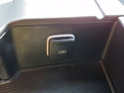 Used 2024 RAM 2500 Big Horn AWD/4WD image 24