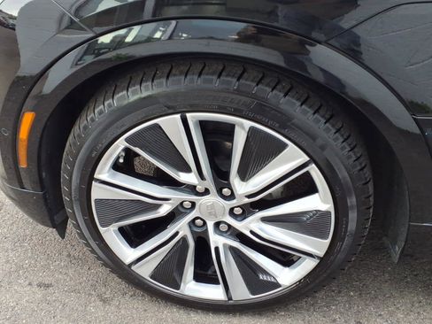 Used 2024 Cadillac Lyriq Luxury w/ LPO, Floor Liner Package AWD/4WD image 8