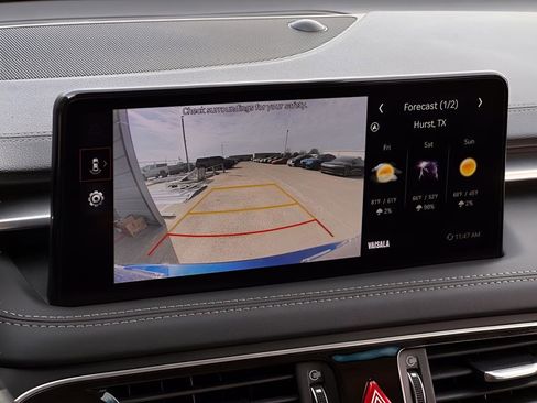 Used 2023 Genesis G70 3.3T image 12