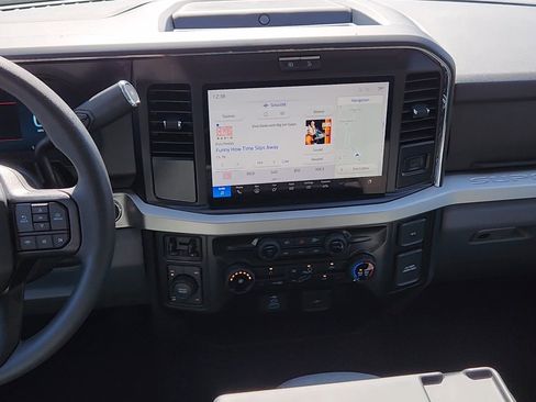 New 2025 Ford F250 XLT w/ Black Appearance Package image 18