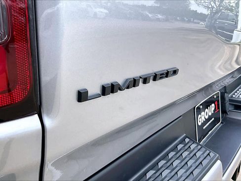 Used 2024 RAM 1500 Limited image 9