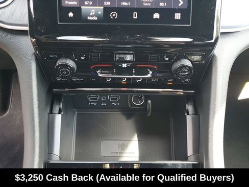 New 2025 Jeep Grand Cherokee Altitude AWD/4WD image 40