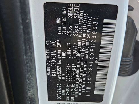 Used 2023 Kia Sorento LX FWD image 23