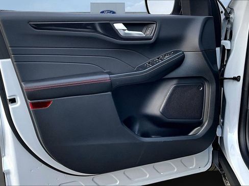 New 2026 Ford Escape ST-Line w/ Cold Weather Package image 25