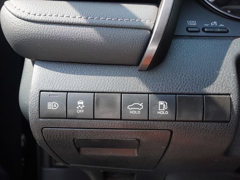 Used 2024 Toyota Camry SE AWD/4WD image 24