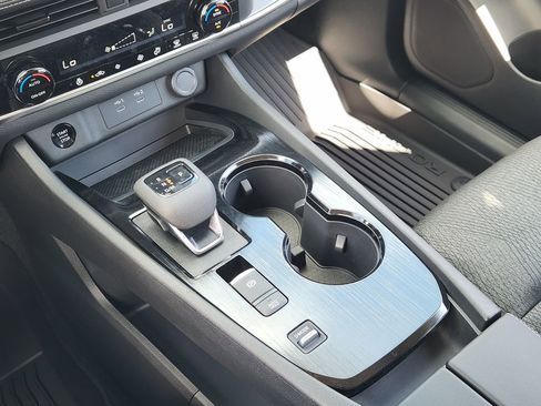New 2026 Nissan Rogue SV FWD image 15