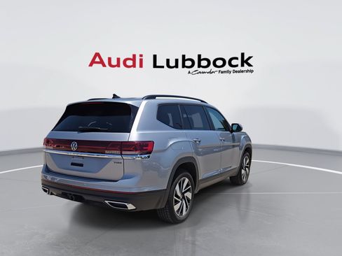 Used 2025 Volkswagen Atlas SE AWD/4WD image 8