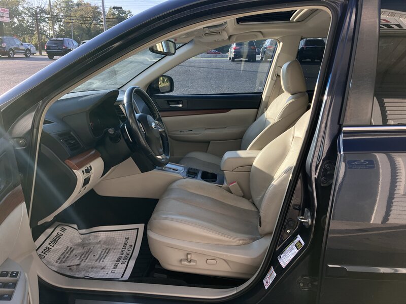 Used 2014 Subaru Outback 2.5i Limited AWD/4WD image 10