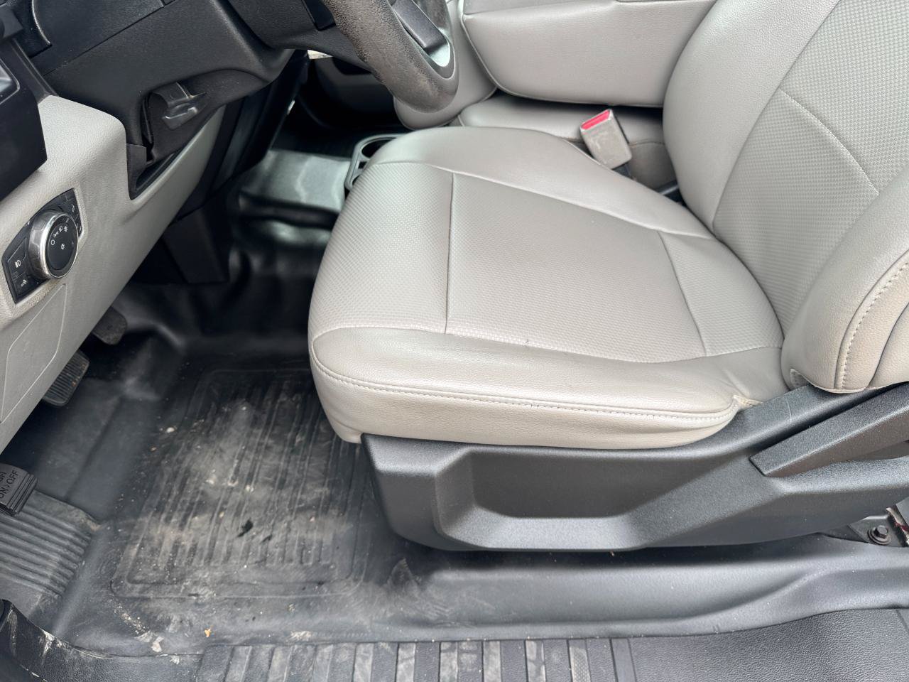 Used 2017 Ford F150 XL w/ Equipment Group 101A Mid RWD image 25