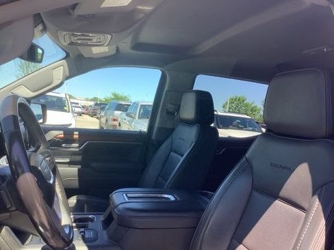 Used 2022 GMC Sierra 1500 Denali AWD/4WD image 18