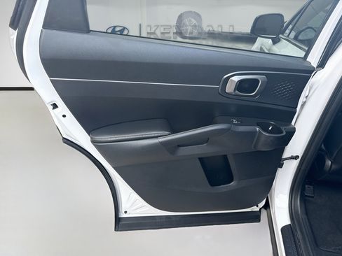 Used 2024 Kia Sorento S w/ Panoramic Sunroof Package FWD image 23