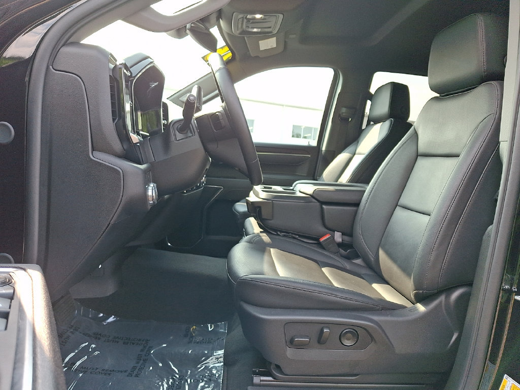 Used 2026 GMC Sierra 1500 SLT AWD/4WD image 13