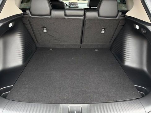 Used 2025 Honda HR-V EX-L image 9