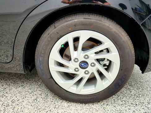 Used 2025 Subaru Impreza 2.0i AWD/4WD image 9