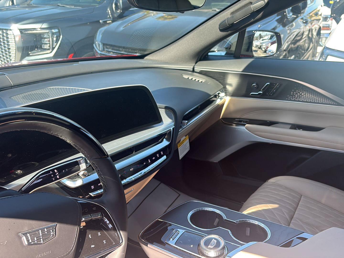 Used 2026 Cadillac Lyriq Signature Luxury w/ Nappa Leather Package AWD/4WD image 26
