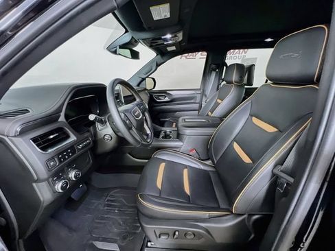 Used 2023 GMC Yukon AT4 w/ AT4 Premium Package AWD/4WD image 10