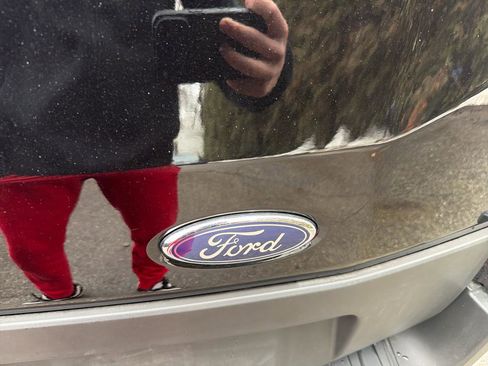 Used 2023 Ford Transit 350 XL image 7