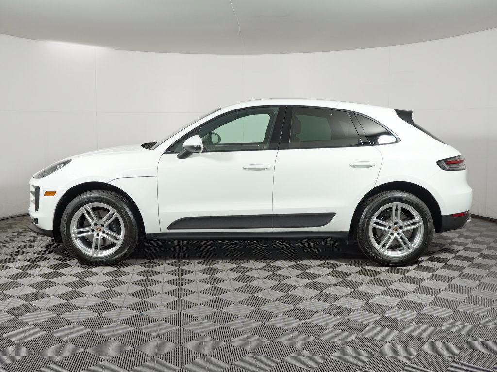Certified 2020 Porsche Macan AWD/4WD image 2