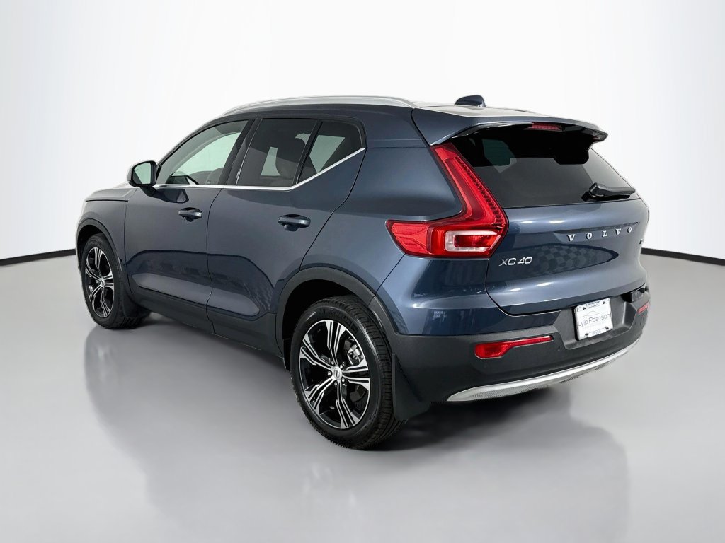 Used 2022 Volvo XC40 T5 Inscription w/ Advanced Package AWD/4WD image 3