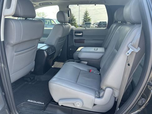 Certified 2017 Toyota Sequoia Platinum AWD/4WD image 14