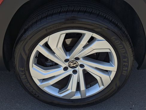 Used 2023 Volkswagen Atlas SE FWD image 8
