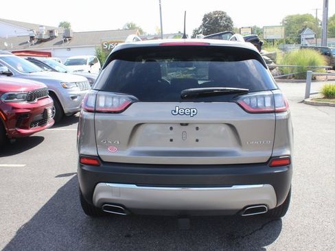 Used 2021 Jeep Cherokee Limited image 26