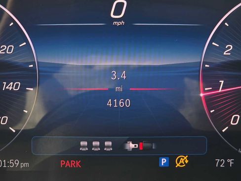 Used 2025 Mercedes-Benz C 300 4MATIC Sedan image 26