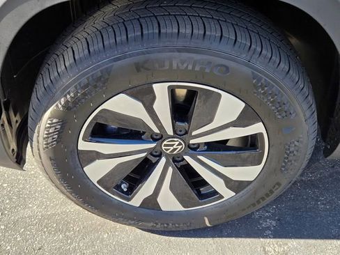 New 2026 Volkswagen Atlas Cross Sport SE AWD/4WD image 5