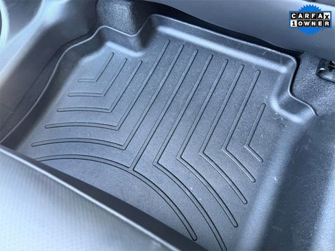 Used 2022 Buick Envision Avenir w/ Technology Package II image 32