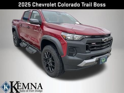 Used 2025 Chevrolet Colorado Trail Boss image 1