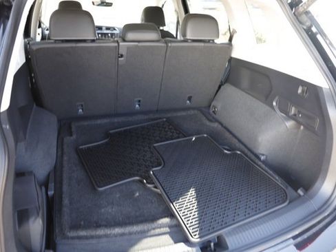 Used 2022 Volkswagen Tiguan SE image 5