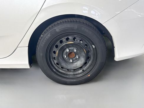 Used 2020 Honda Civic LX image 36