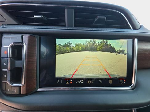Used 2023 GMC Yukon Denali Ultimate AWD/4WD image 25